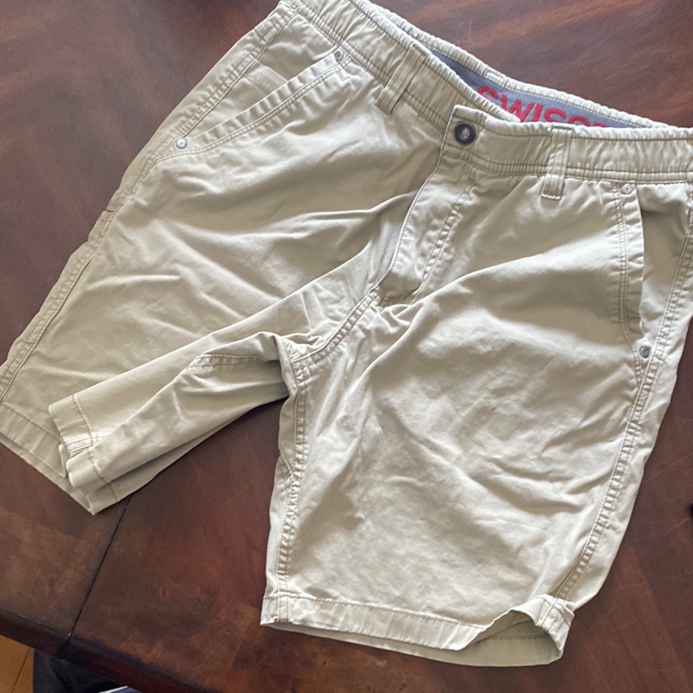 Swiss Tech Men's Tan Flat-Front Shorts